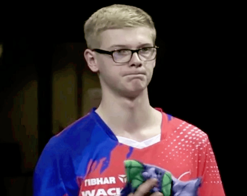 他们通过加 他们通过加